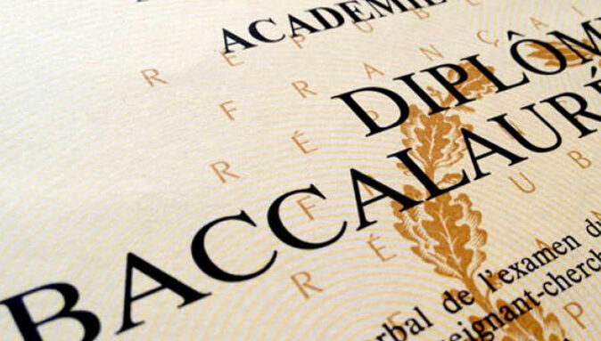remise-diplome-baccalaureat.jpg